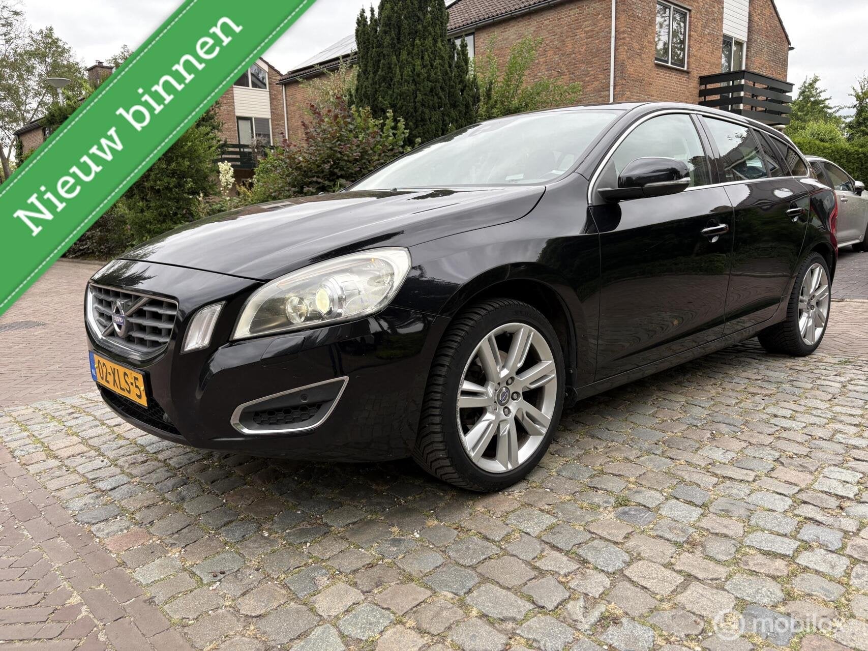 Volvo V60 1.6 T3 Summum ECC/NAVI/LEDER/XENON/DAK/PDC/18''/, Auto's, Volvo, Bedrijf, Te koop, V60, ABS, Airbags, Airconditioning