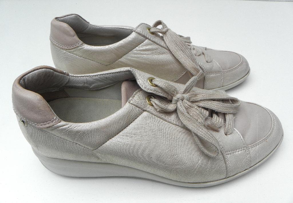 Beige Xsensible veterschoen maat 7 (40½)wijdte H, Xsensible, Beige, Overige typen, Ophalen of Verzenden