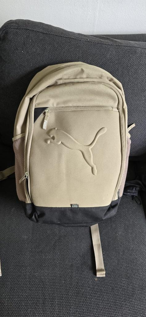 Puma Buzz Rugzak, 25 tot 40 cm, Zo goed als nieuw, Trekking, 30 tot 45 cm