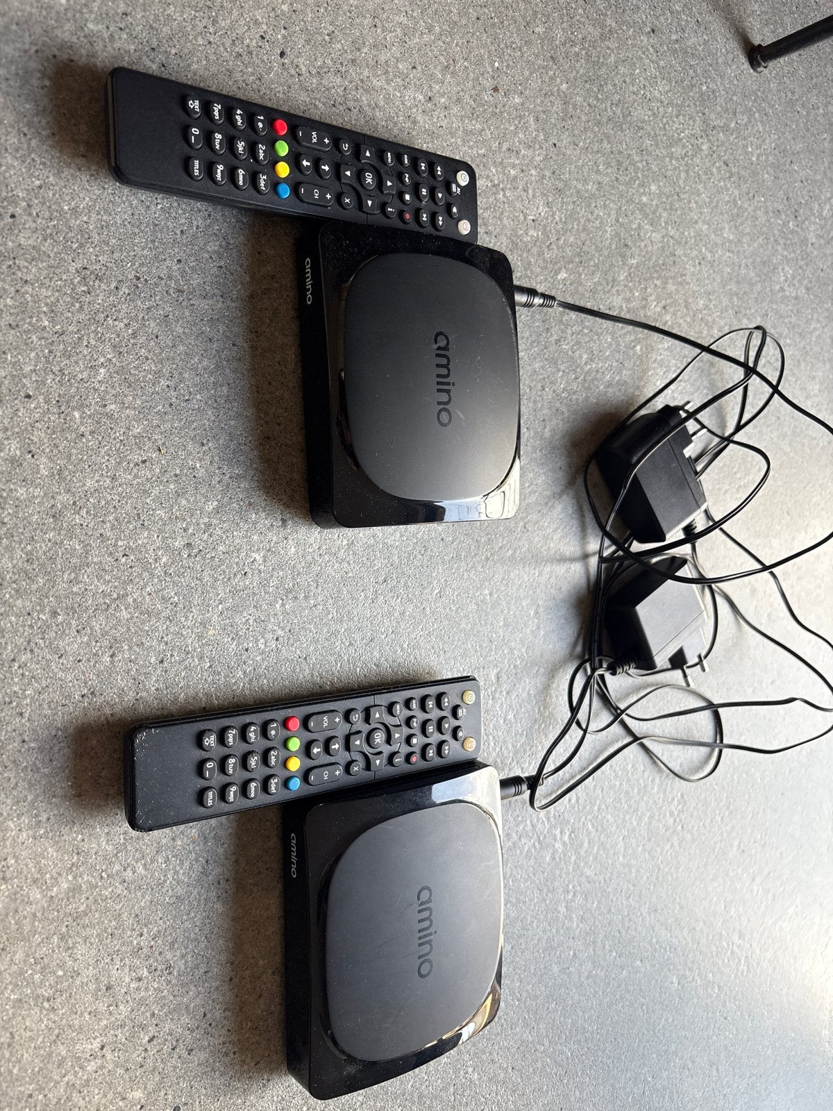 2x Amino Aria 610 Decoders met Afstandsbediening, Ophalen of Verzenden, Gebruikt, Decoder