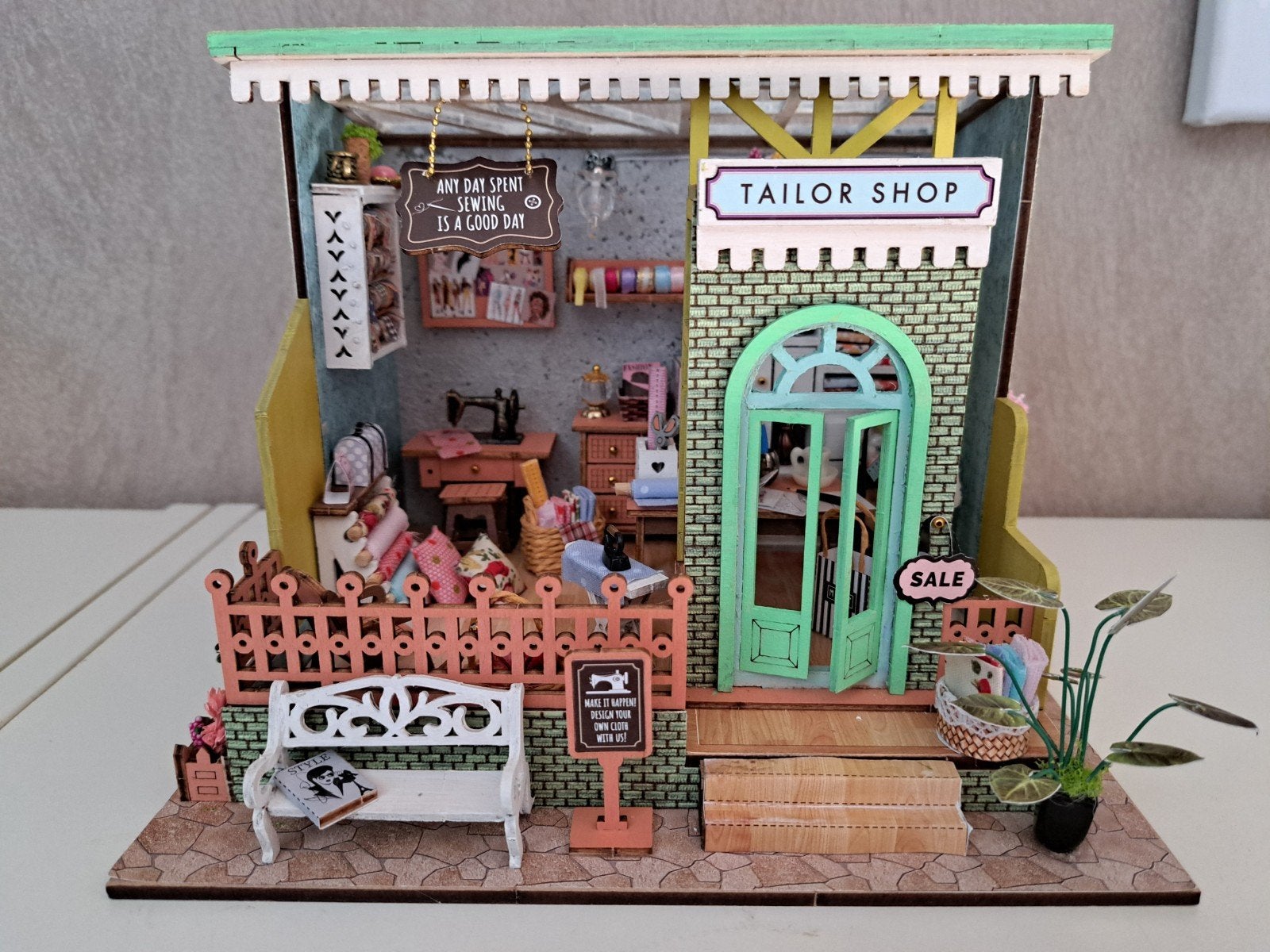 Fournituren miniatuur huisje, Ophalen, Poppenhuis