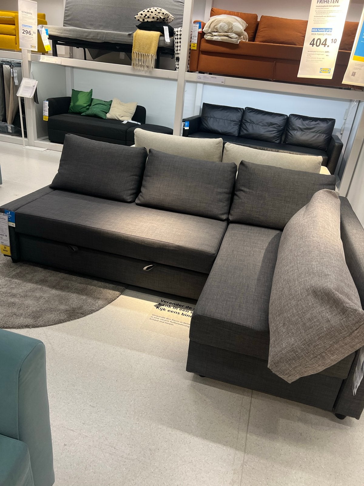 Comfortabele slaapbank met opbergruimte (mattress included), Ophalen, 100 tot 125 cm, Driepersoons, Zo goed als nieuw
