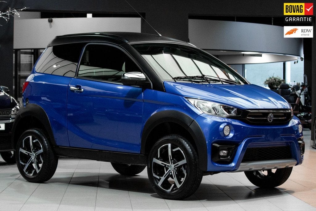 Aixam Brommobiel Crossover Premium emotion 2023 / 45 auto