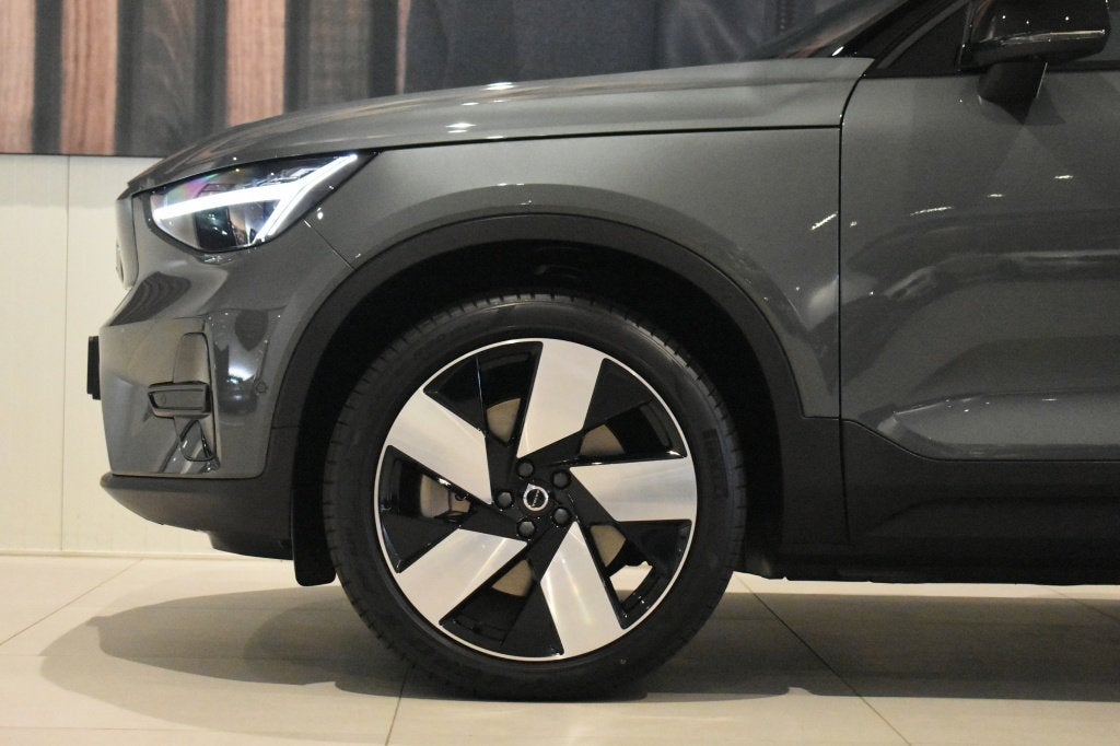 Volvo EC40 Twin Performance Ultra Europa 442pk/82kWh | Pano, Auto's, Automaat, Lichtsensor, Nieuw, SUV of Terreinwagen