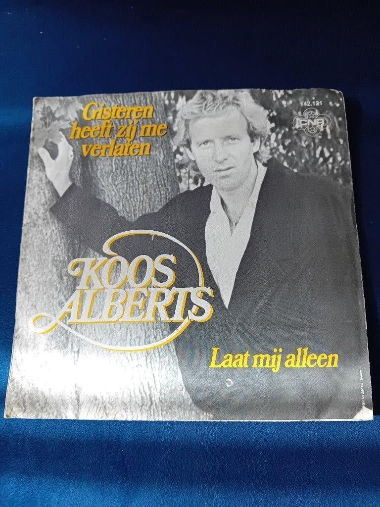 Koos Alberts - Gisteren Heeft Zij Me Verlaten ----t 5444, Gebruikt, 7 inch, Nederlandstalig, Fotohoes