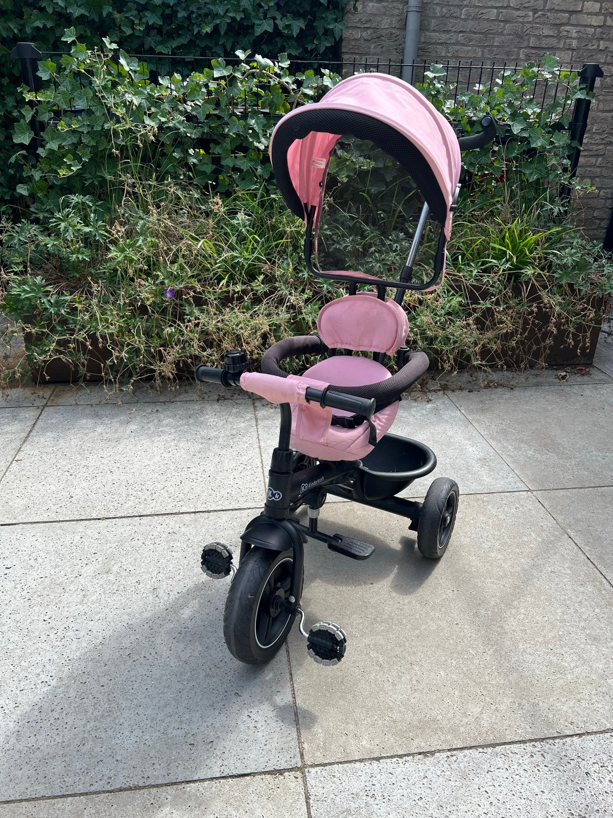 Kinderkraft driewieler roze met duwstang en zonnekap, Ophalen, Gebruikt, Duwstang
