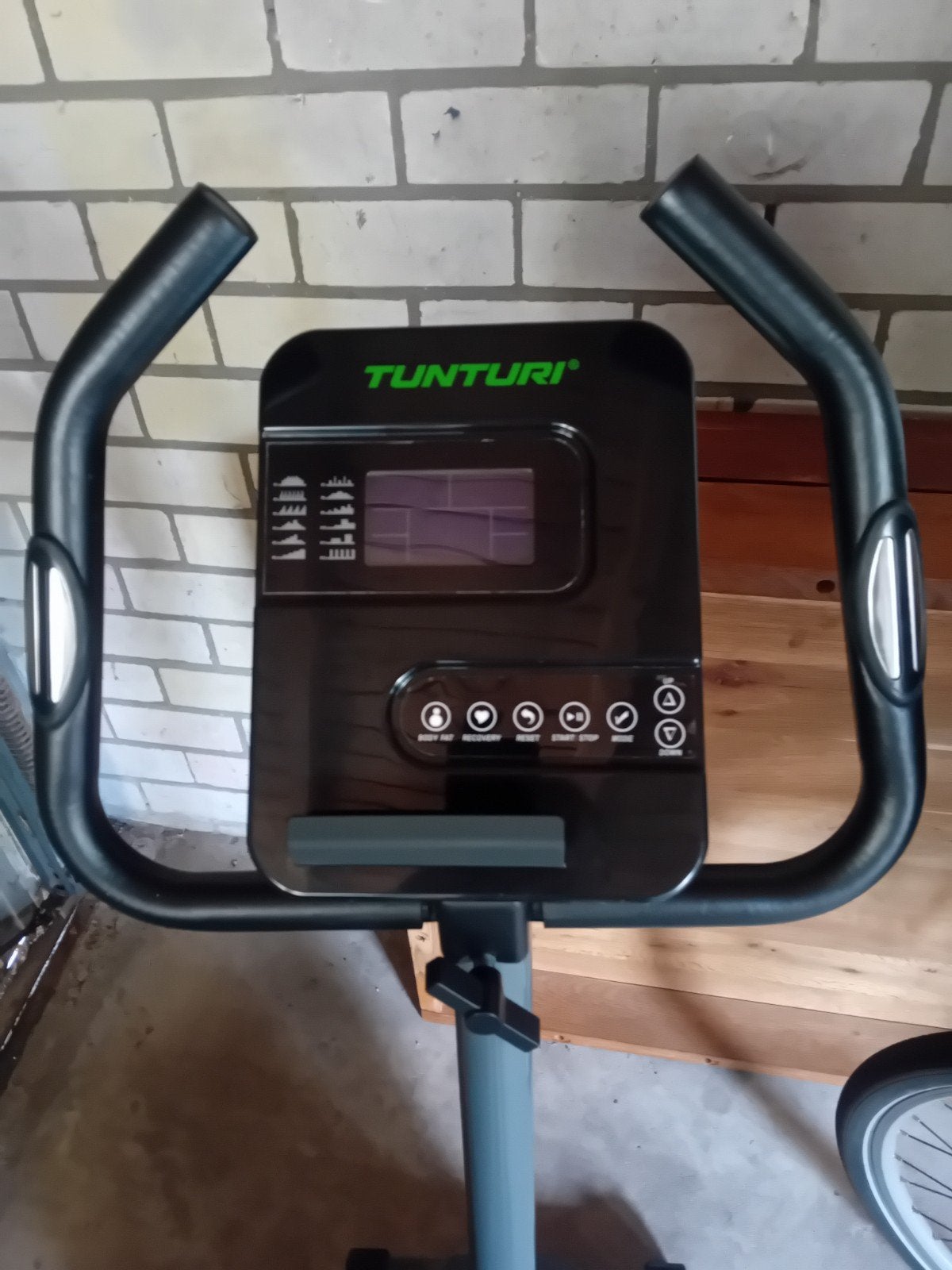 Tunturi Hometrainer - Perfect voor Thuis Workouts, Ophalen, Gebruikt, Metaal, Benen
