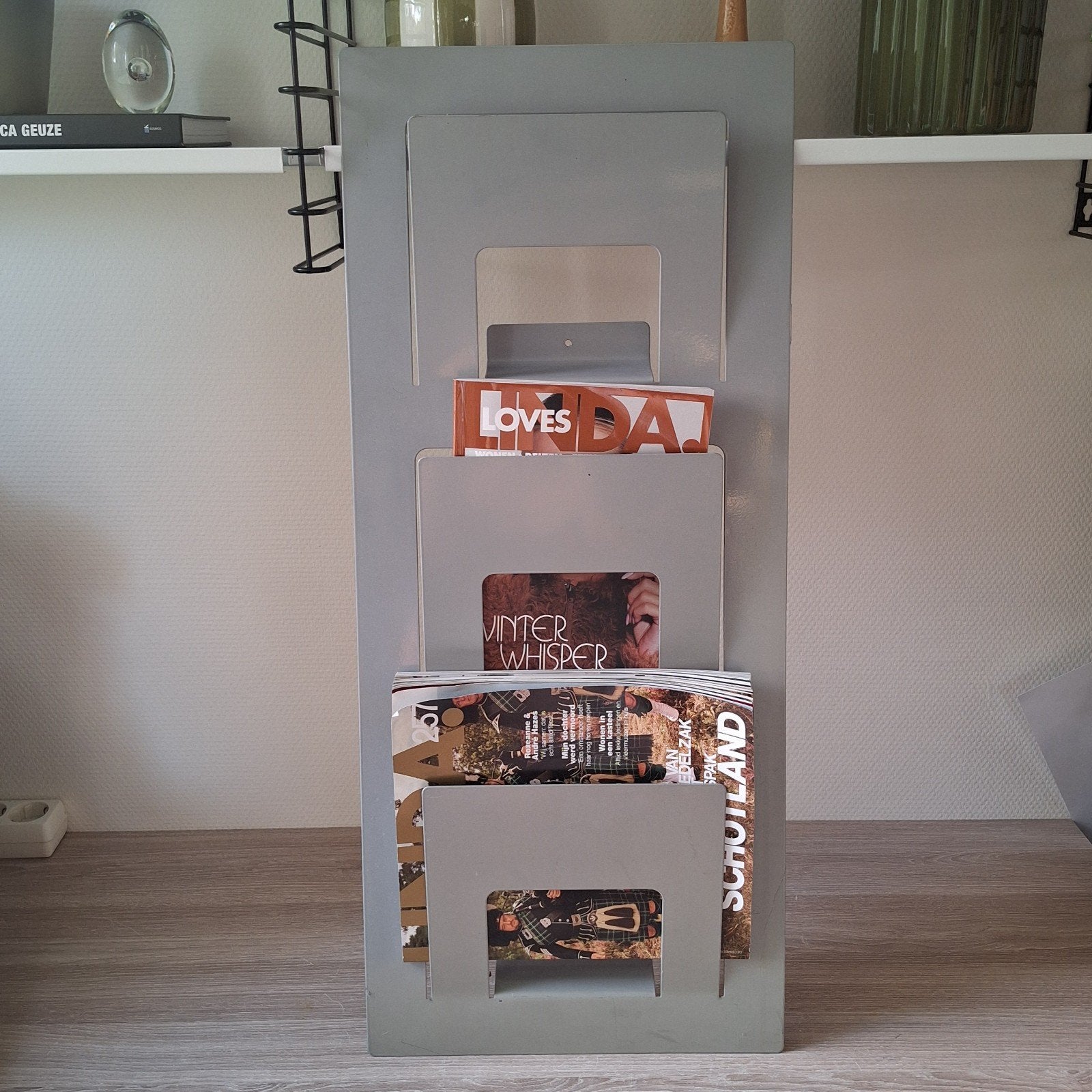 Vintage Ikea grijs zilver metalen Skrissel tijdschriftenrek, Huis en Inrichting, Tijdschriftenrek, Ophalen of Verzenden, Zo goed als nieuw