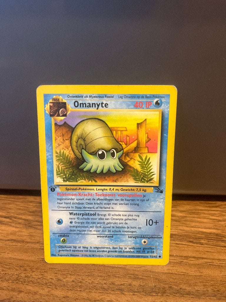Pokémon Omanyte 1st Edition Fossil Kaart, Ophalen, Gebruikt, Losse kaart