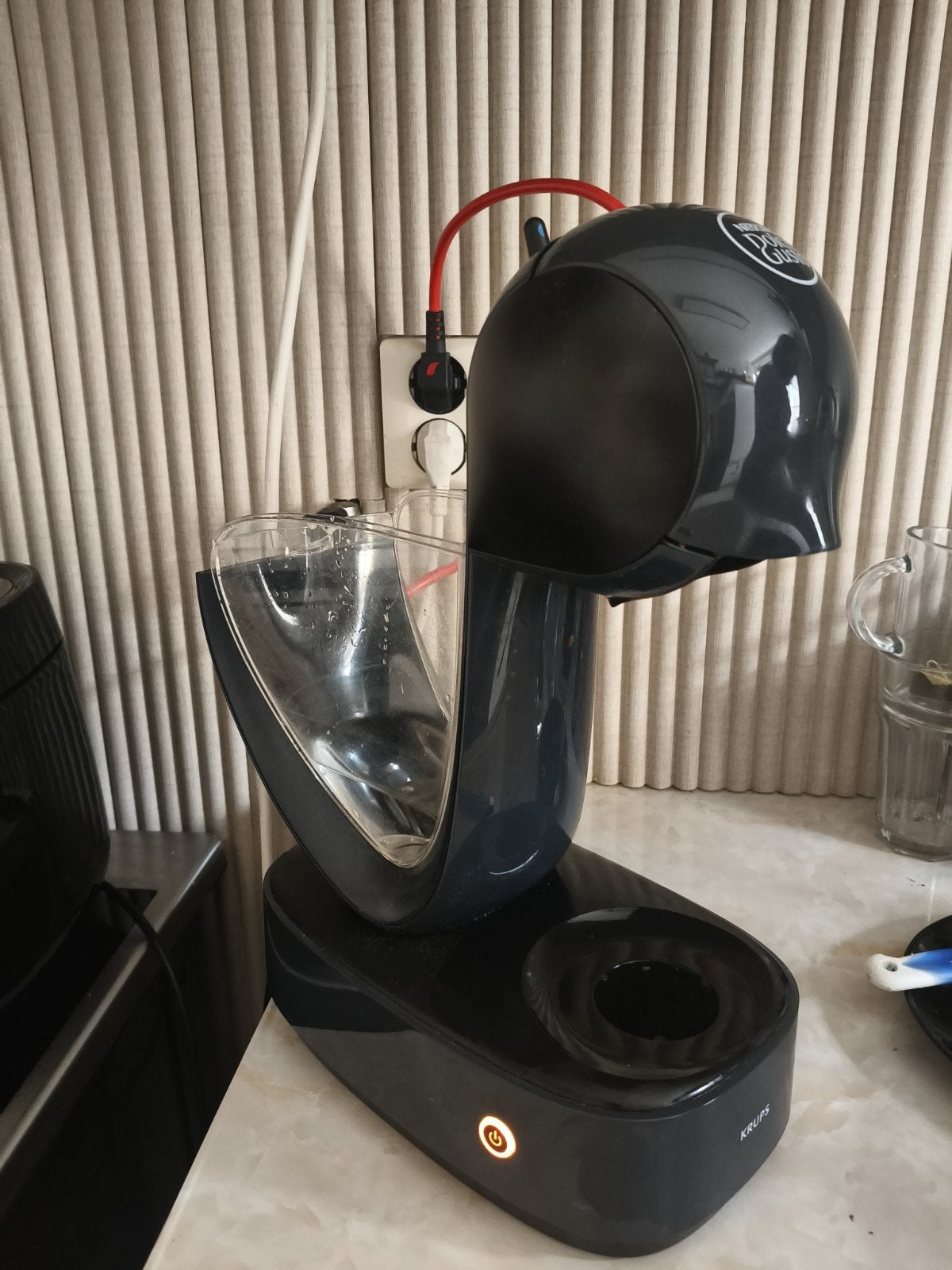 Krups Dolce Gusto koffiemachine - werkt goed, Ophalen of Verzenden, Gebruikt, Koffiemachine, Koffiepads en cups