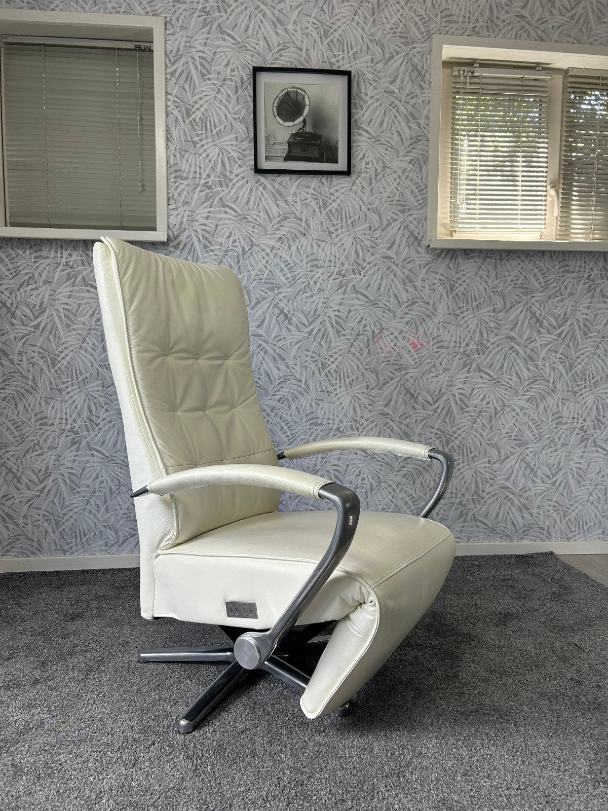 Prominent elektrische relax fauteuil op accu, Gebruikt, Prominent, Minder dan 75 cm, Ophalen of Verzenden