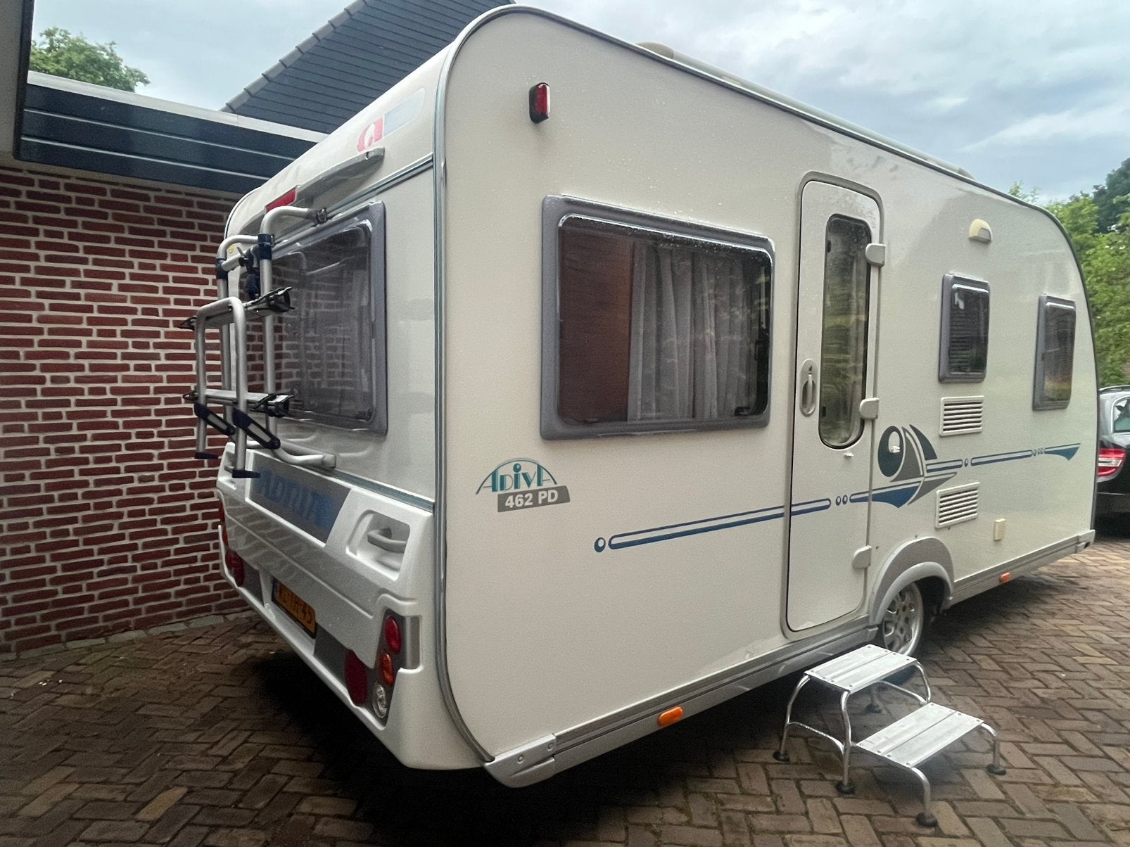 Caravan Adria Adiva 462 pd | Isabella Voortent carbon  ZGAN, Vast bed, Schokbreker, Rondzit, Particulier