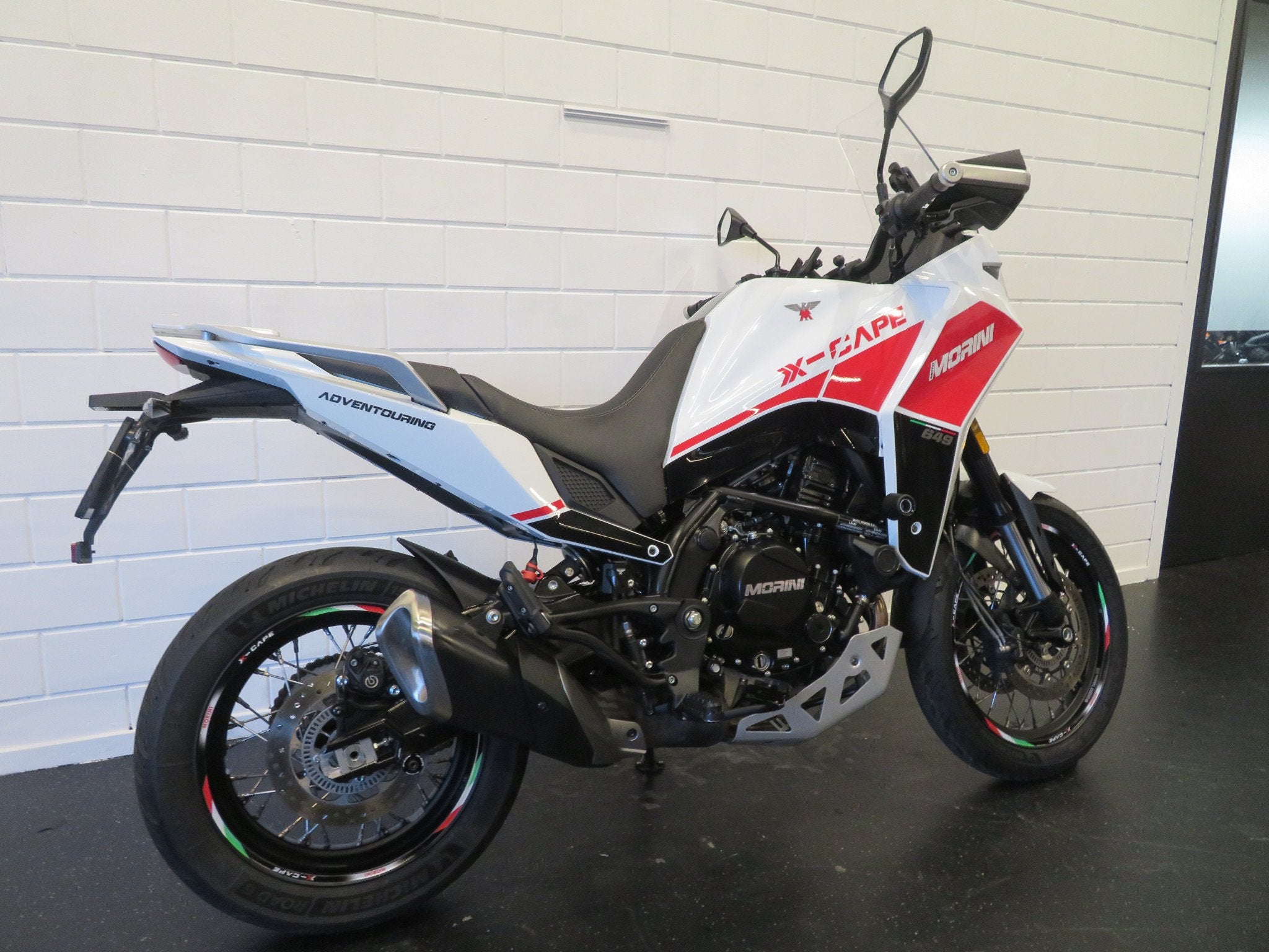 Moto Morini X-CAPE X CAPE ALLROAD NIEUWSTAAT! (bj 2023), Motoren, Motoren | Overige merken, 700 cc, Bedrijf, Overig, MOTO MORINI