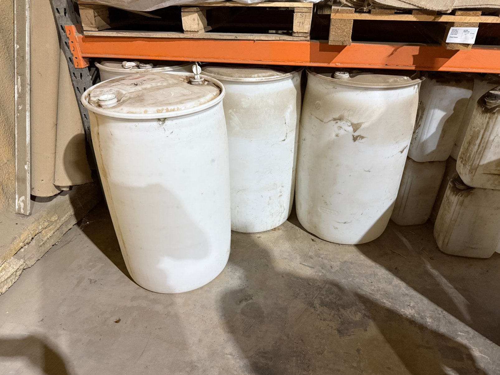 Vaten 200 liter, Tuin en Terras, Ophalen, Kunststof, Met kraantje, 150 liter of meer