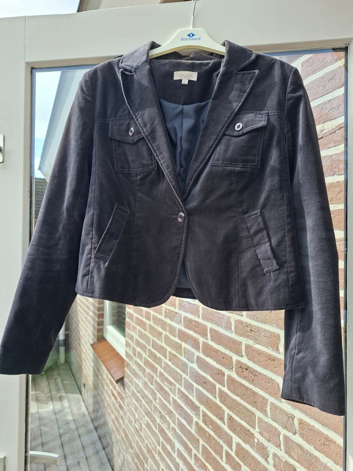 Donkergrijs fluwelen jasje - Maat M € 15,00, Maat 38/40 (M), Ophalen of Verzenden, Jasje, Grijs