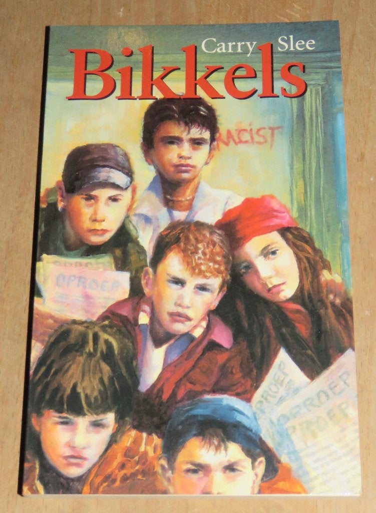 Bikkels - Carry Slee (Jeugdboek), Gelezen, Carry Slee, Ophalen of Verzenden, Fictie