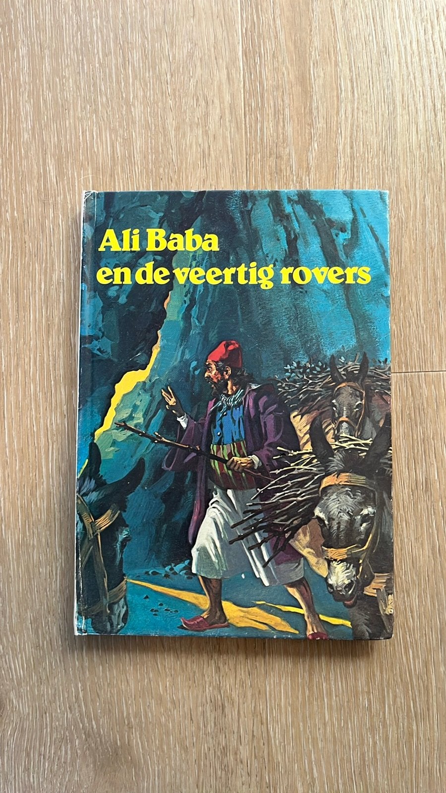 Ali Baba en de veertig rovers - Klassiek sprookje, Ophalen of Verzenden, Gelezen, Wereld overig