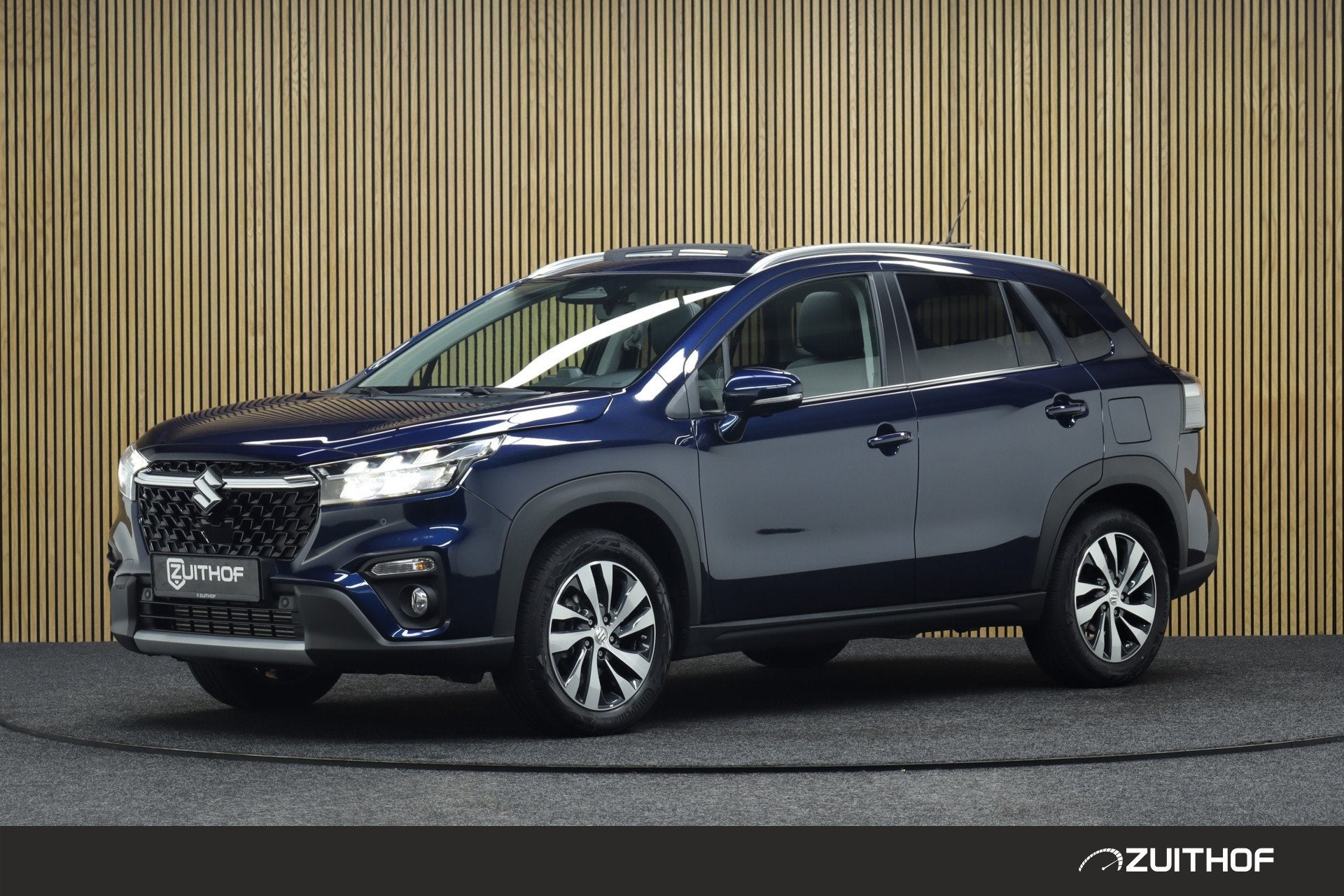 Suzuki S-Cross 1.4 Boosterjet 130PK Style Smart Hybrid | Pan, Auto's, Dealer onderhouden, Gebruikt, Zwart, 4 cilinders