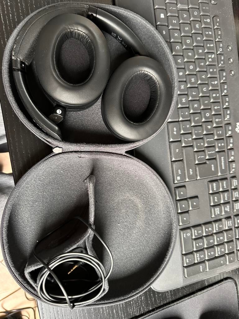 Sony WH-XB910N - earpads vervangen, Ophalen of Verzenden, Zo goed als nieuw, Sony