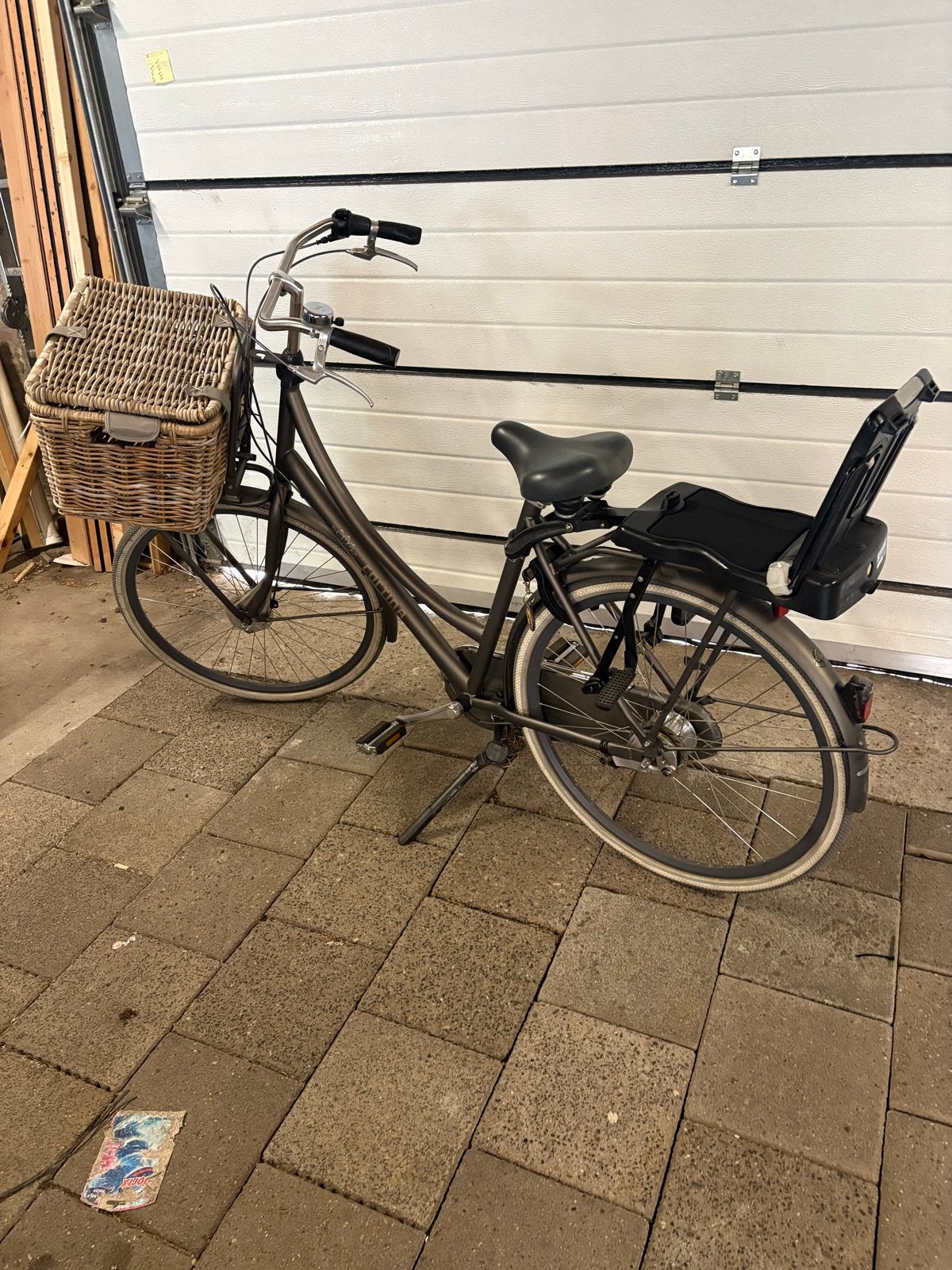 Cortina u4  fiets met mand en kinderzitje in nieuwstaat, Fietsen en Brommers, Versnellingen, Schijfrem, Ophalen, Overige merken