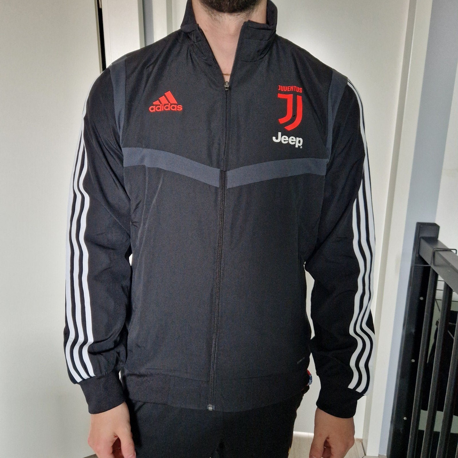 Mooi Jasje Juventus, Maat 48/50 (M), Zwart, Nieuw, Ophalen of Verzenden