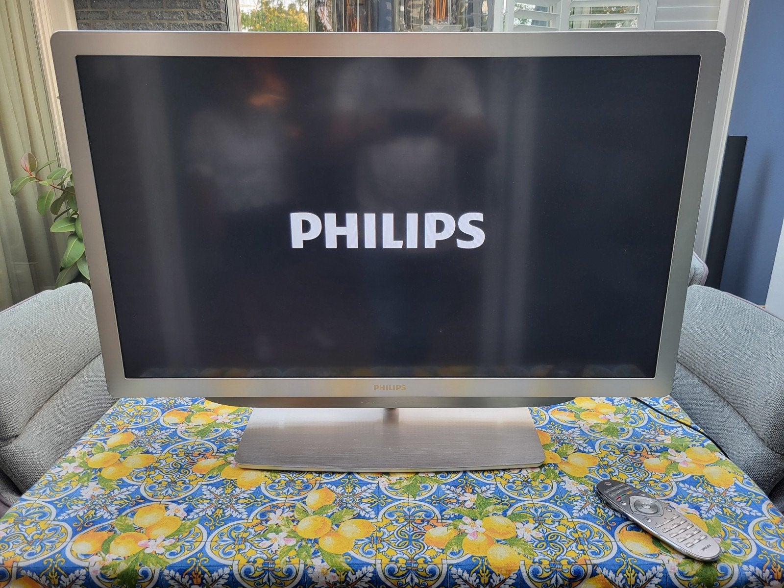 Philips 37PFL9606H Full HD LED TV met Ambilight, Ophalen, Philips, LED, 80 tot 100 cm