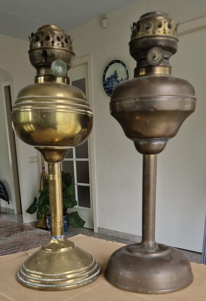 2 oude olie lampenvoeten van messing, Antiek en Kunst, Ophalen of Verzenden