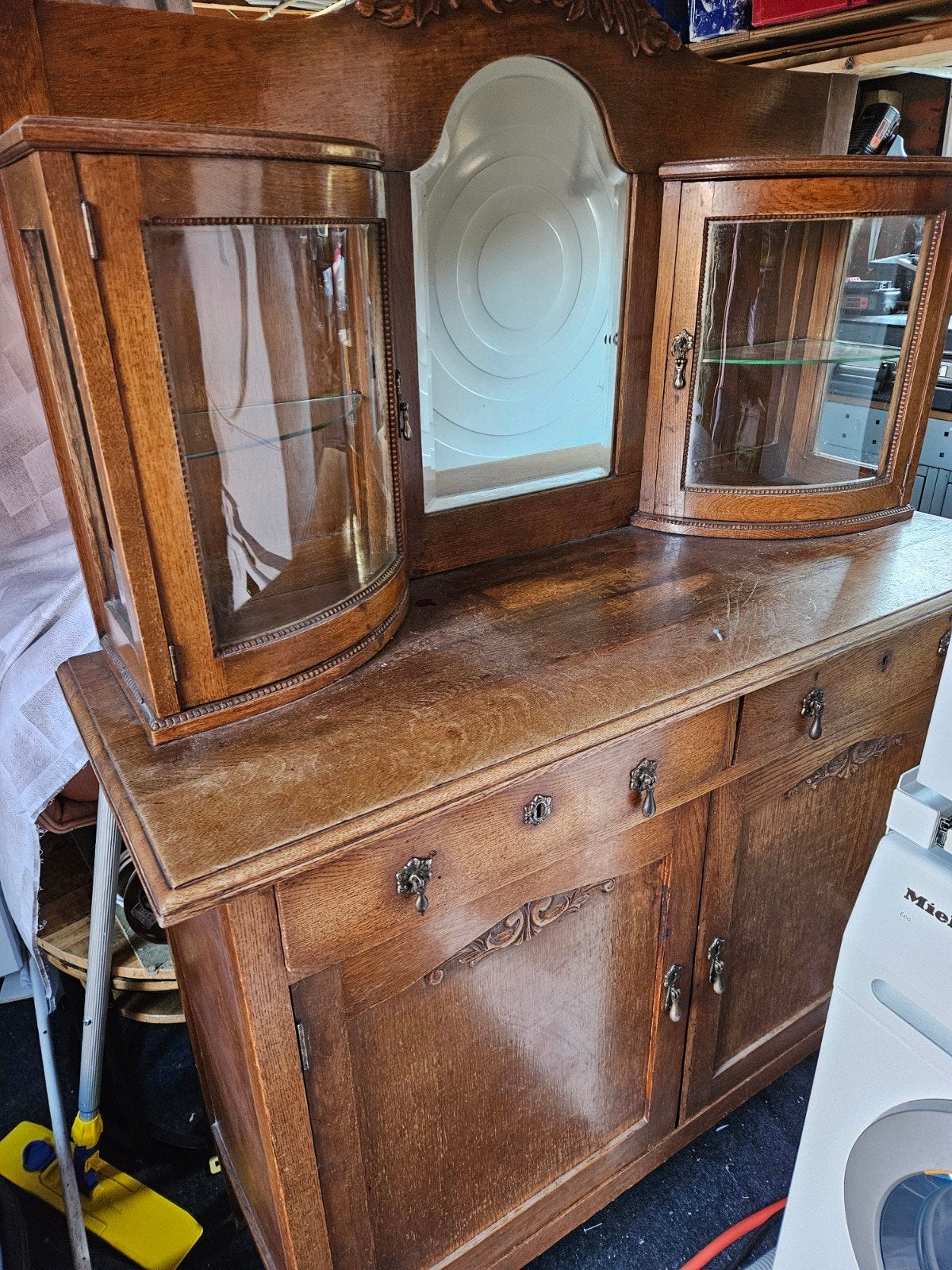 kast 60 jaar oud  120 br. 170 hoog  44 diep, Ophalen