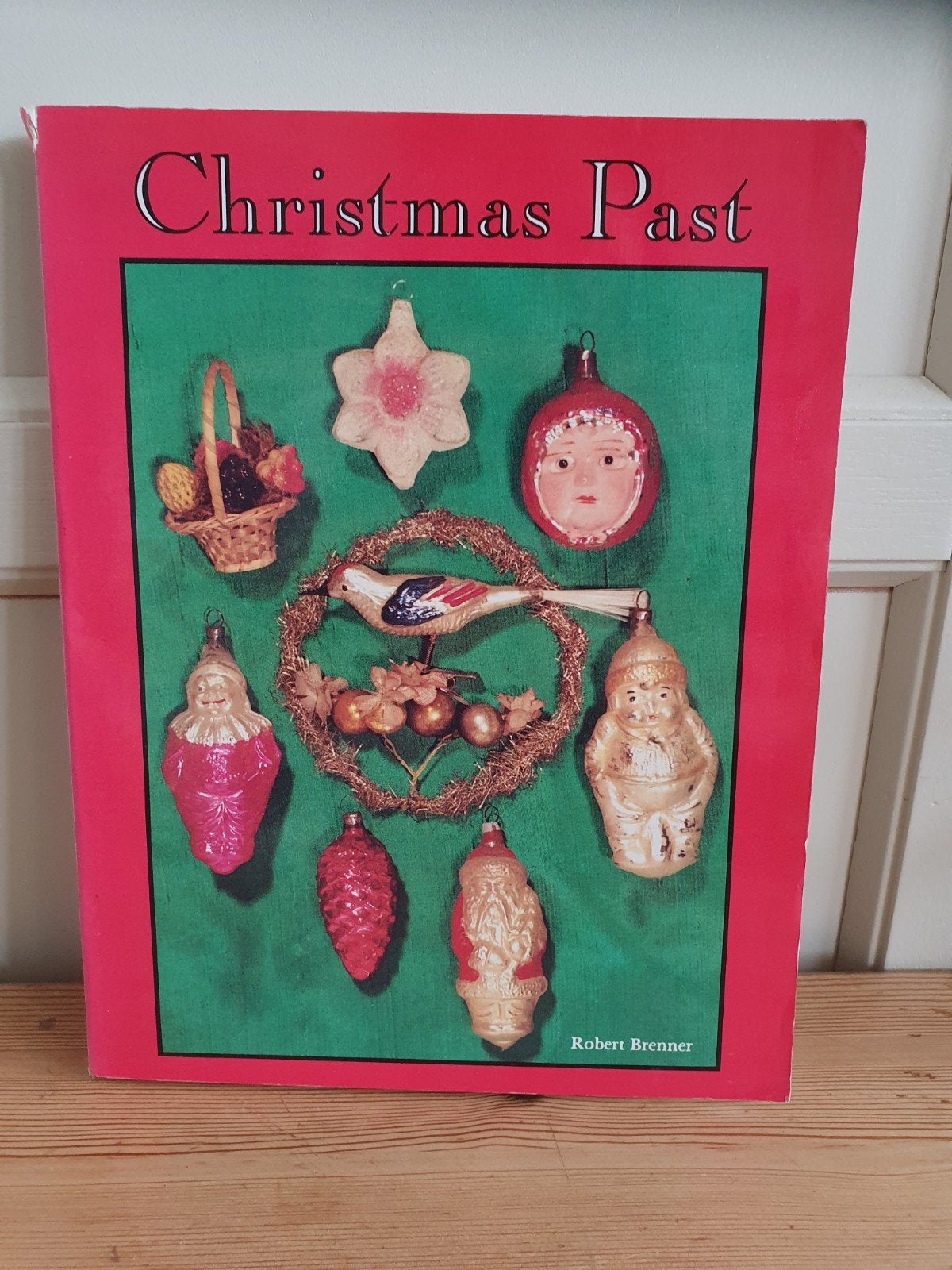 Christmas Past boek oude antieke kerst bal versiering, Diversen, Ophalen of Verzenden, Gebruikt