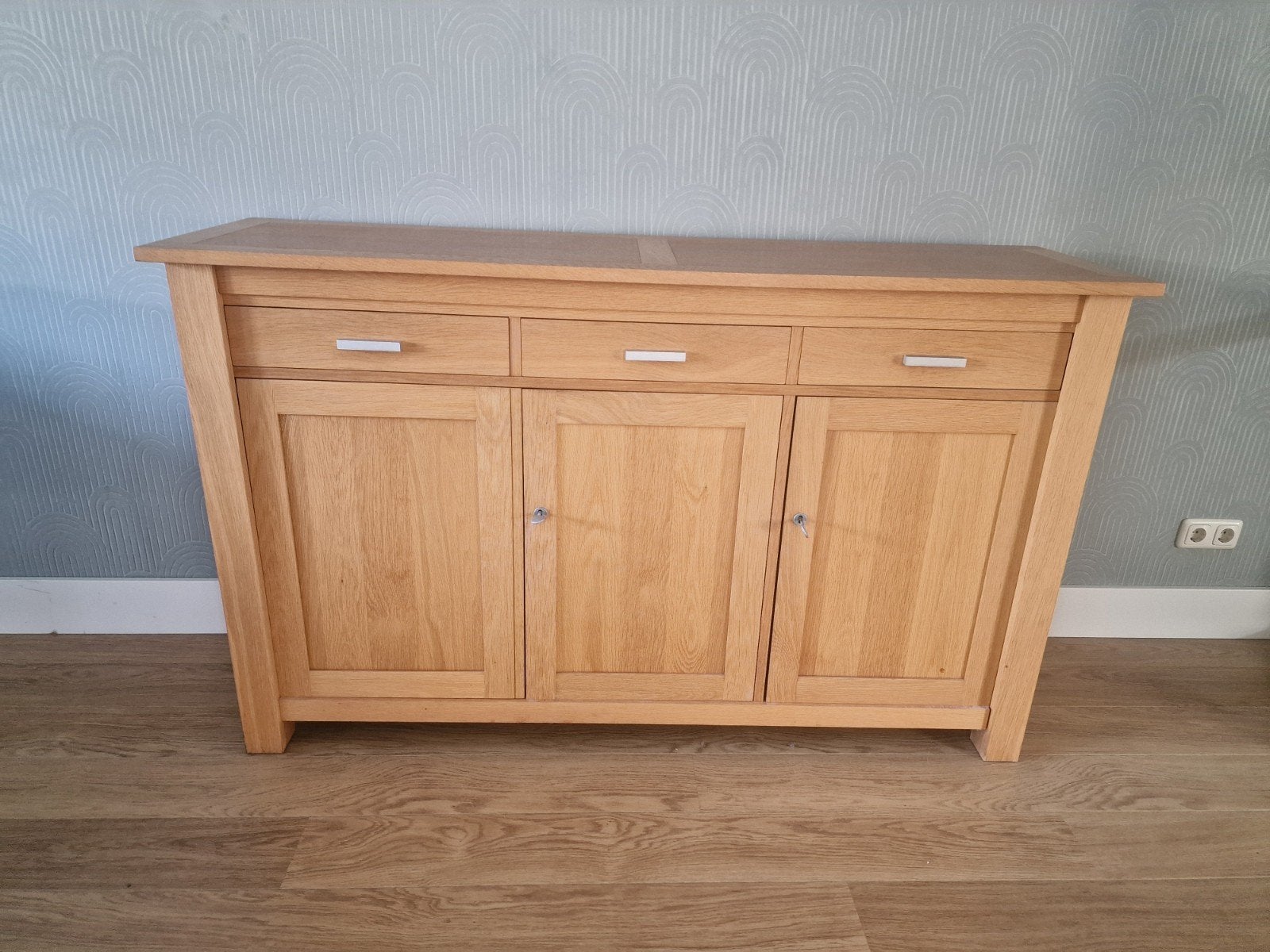 Eikenhouten dressoir met lades en deuren, Ophalen, Gebruikt, Met deur(en), 150 tot 200 cm