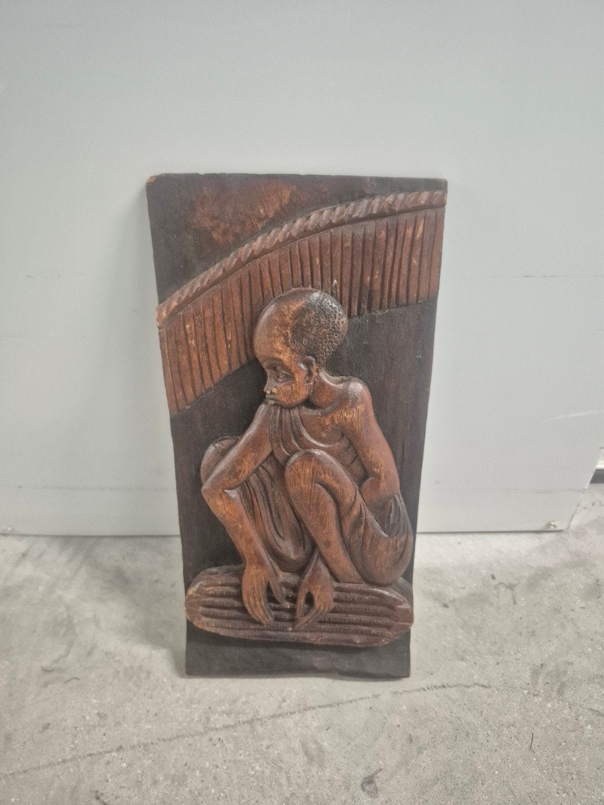 Houten wanddecoratie met Afrikaans figuur, gesigneerd, Ophalen, Wanddecoratie, 20 - 50 cm, Hout