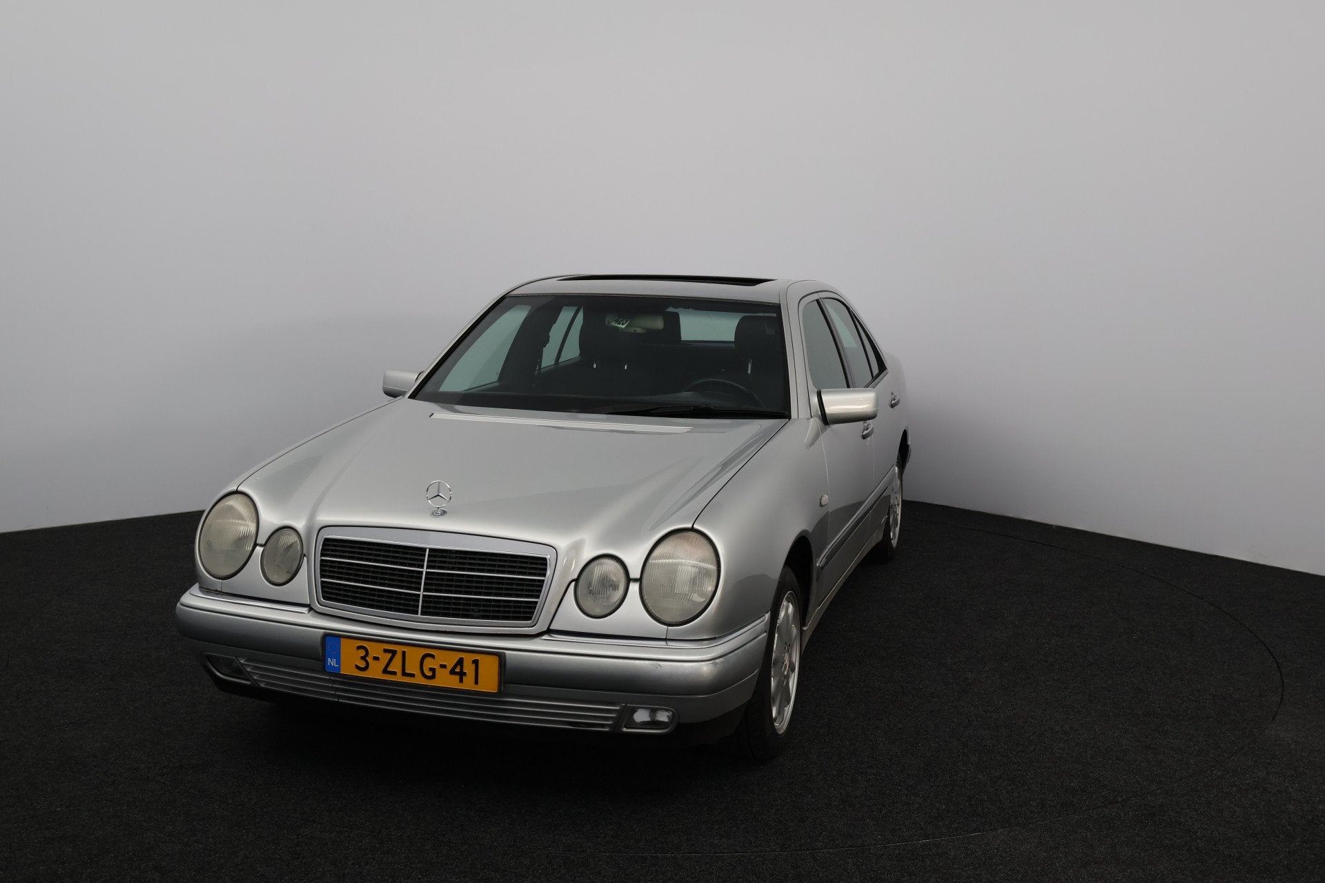 Mercedes-Benz E-Klasse 280 Classic/ 6-Cilinder!/ Automaat/ S, foto 8