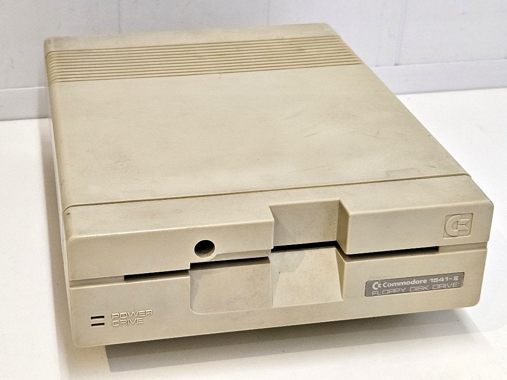 Commodore 1541-II Lege Behuizing / Behuizing Set, Computers en Software, Vintage Computers, Ophalen of Verzenden