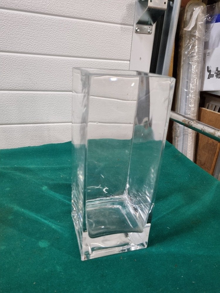 vaas dik glas vierkant, Ophalen of Verzenden