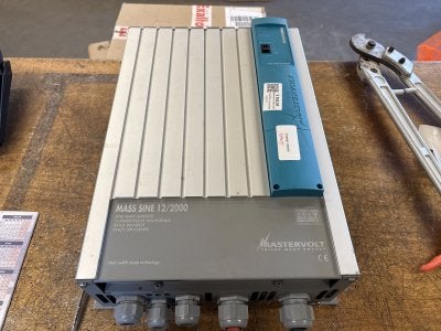 Mastervolt Mass sine 12/2000+ controller