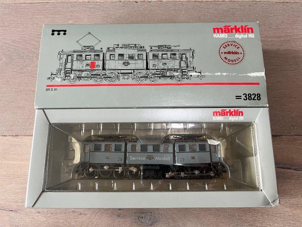 Marklin 3828 / 3628 Hamo ho locomotief nieuwstaat, Wisselstroom, Locomotief, Verzenden, Zo goed als nieuw