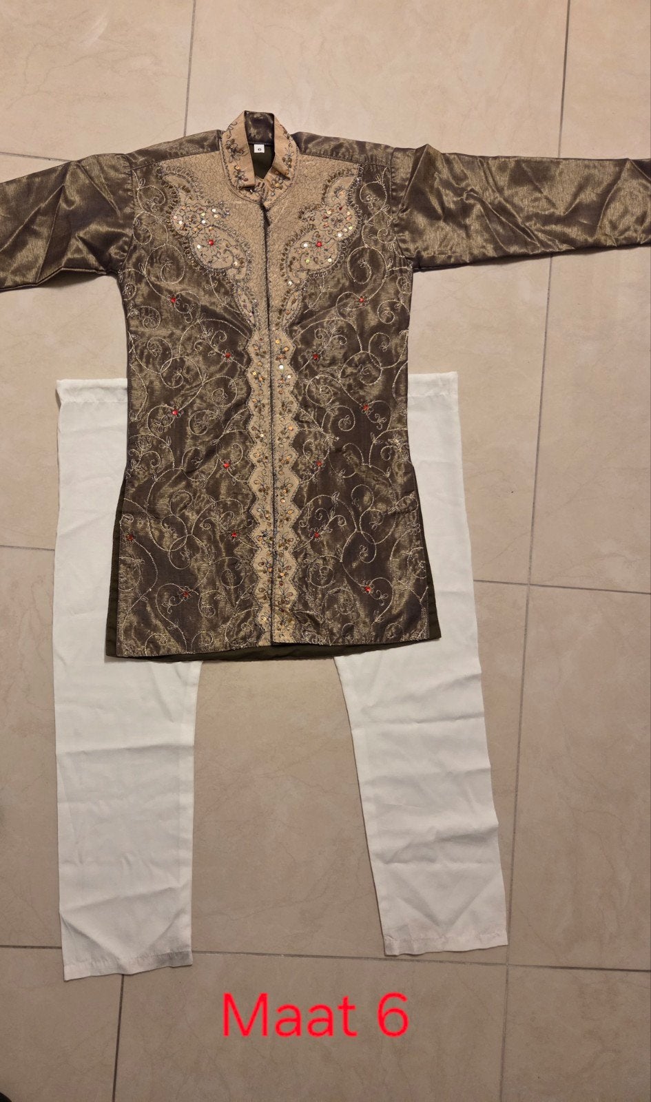 Traditionele Indiase kleding set voor jongen - Maat 6, Kinderen en Baby's, Ophalen of Verzenden, Zo goed als nieuw, Onbekend, Jongen