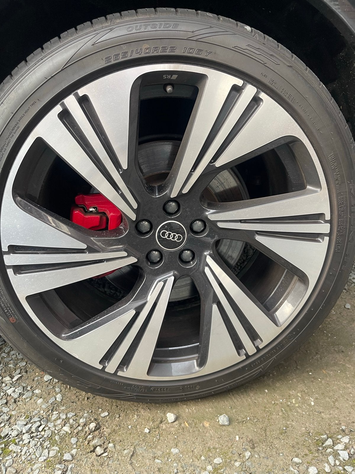 Originele Audi Etron/ Q8 Etron 22 inch set, Ophalen, Gebruikt, 265 mm, Banden en Velgen
