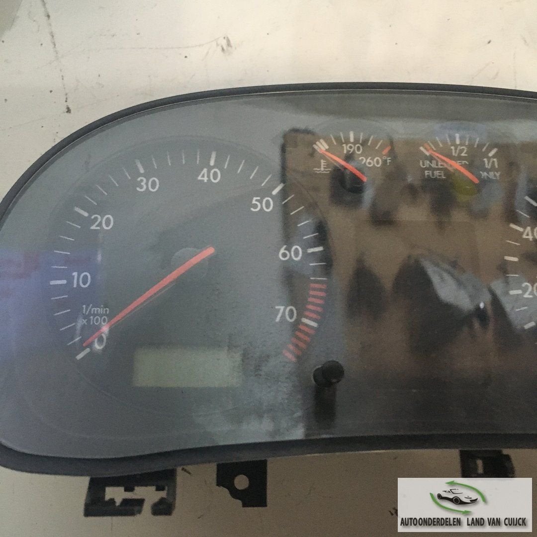 Vw Golf 4 2003  5drs 2.0 B Wagennr 2500056  Km Tellerklok Am, Gebruikt, -, -, Ophalen of Verzenden