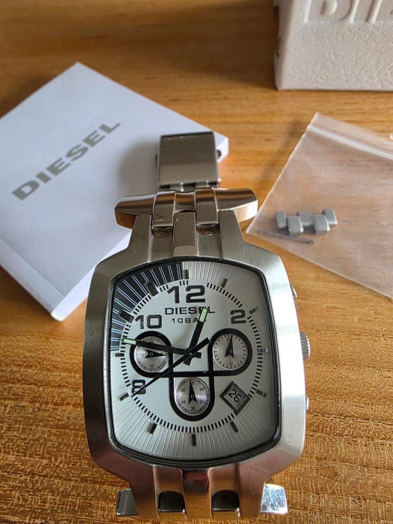 DIESEL DZ4085 Chronograph, Ophalen of Verzenden, Zo goed als nieuw, Staal, Seiko