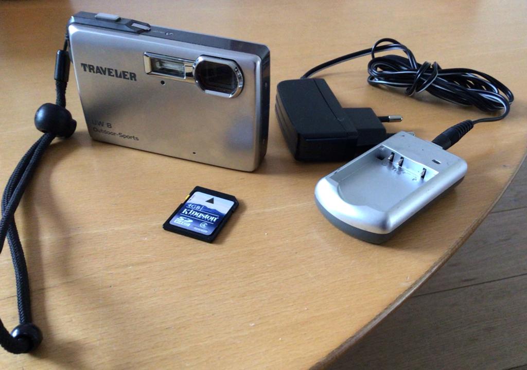 Traveler UW8 Outdoor-Sports digitale camera, Compact, 8 Megapixel, Ophalen of Verzenden, Zo goed als nieuw