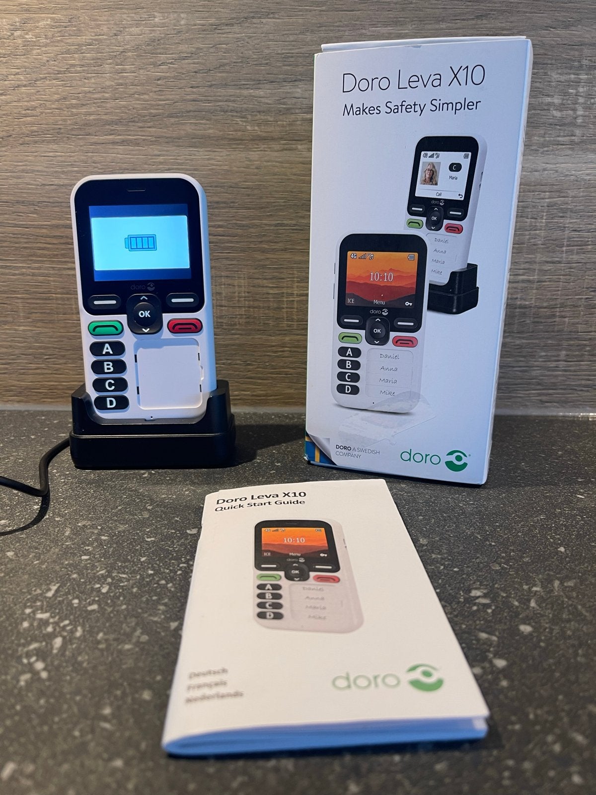 Doro Leva X10 - Nieuw seniorentelefoon met oplaadstation, Nieuw, Ophalen of Verzenden, Minder dan 3 megapixel, Klassiek of Candybar