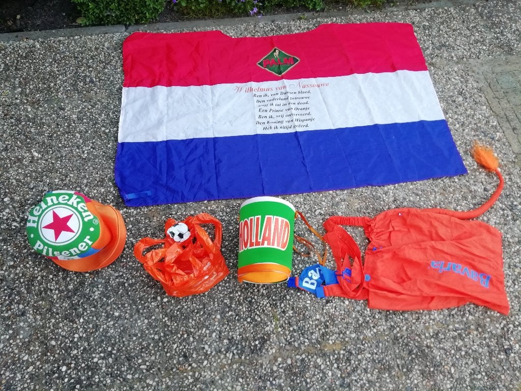 Oranje promotie spullen, Ophalen, Zo goed als nieuw