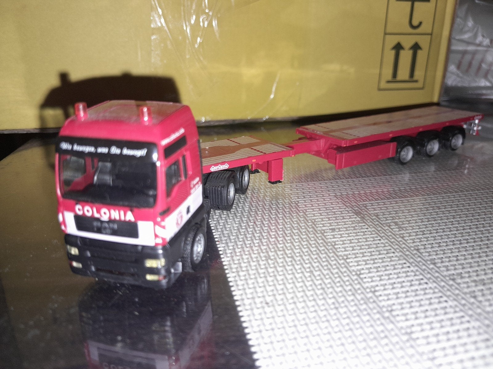 Colonia, Hobby en Vrije tijd, Modelauto's | 1:87, Ophalen of Verzenden, Bus of Vrachtwagen