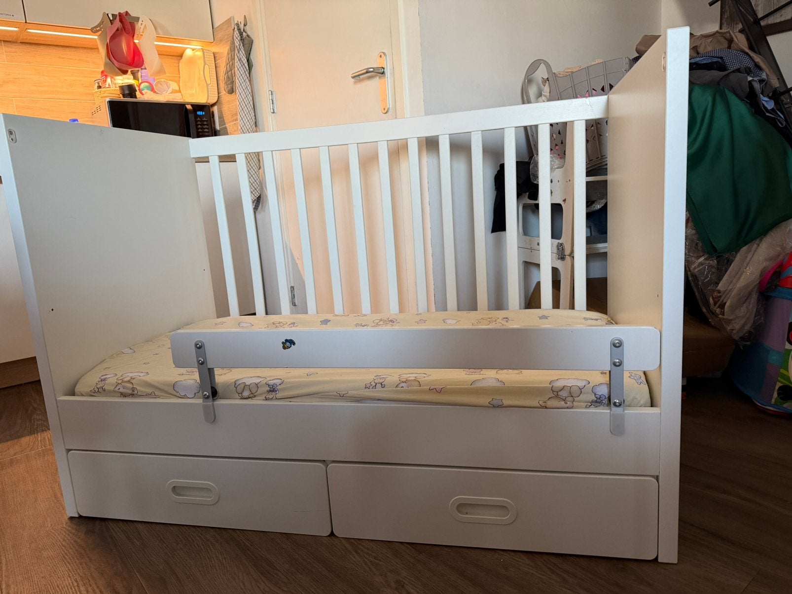 Kinderbed 125 x 65 cm inclusief matras, Kinderen en Baby's, Ophalen, 70 tot 85 cm, Zo goed als nieuw, Minder dan 140 cm