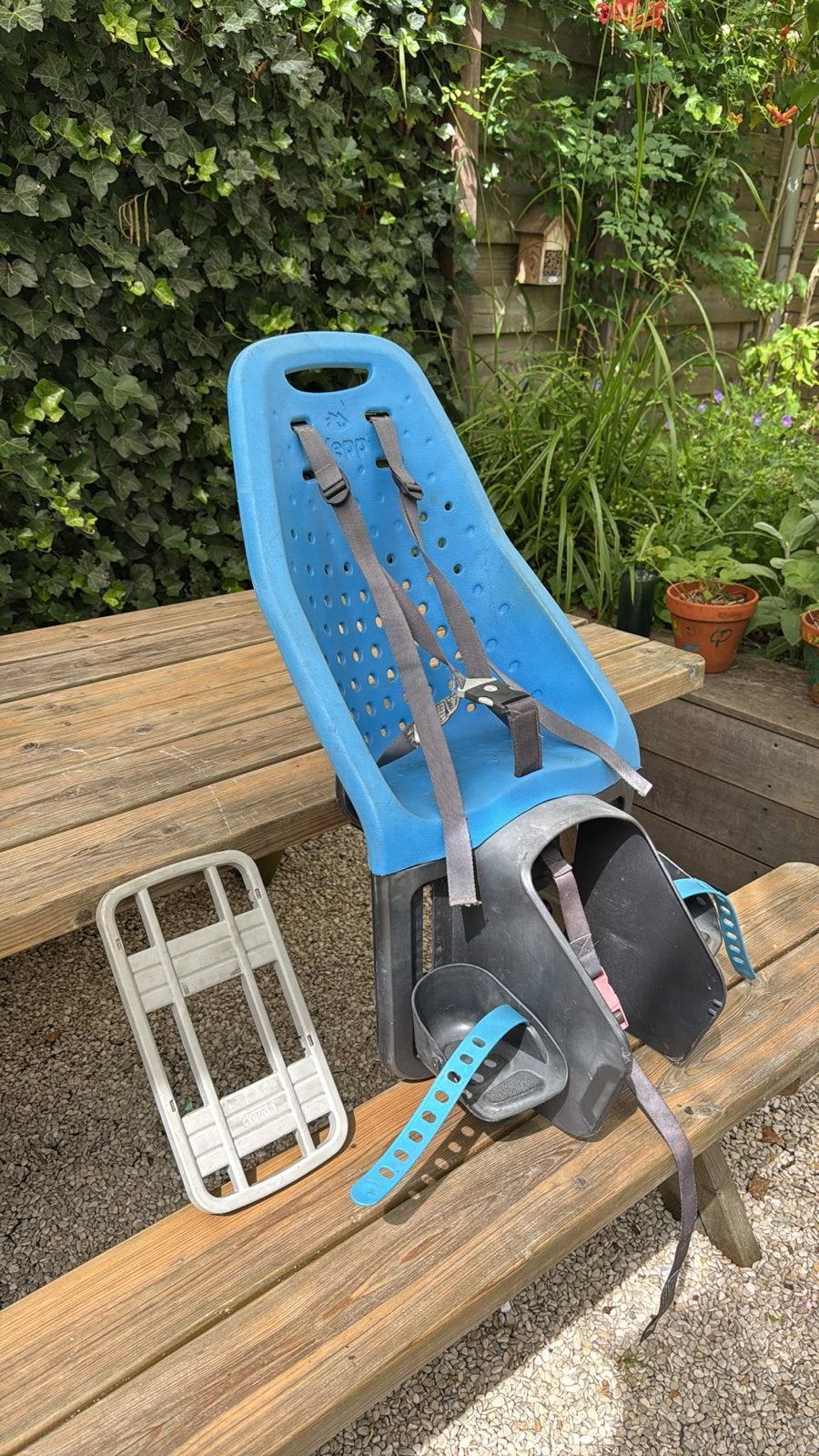 Yepp Fietsstoeltje Achterzitje Blauw - Gebruikt, Fietsen en Brommers, Fietsaccessoires | Fietsstoeltjes, Achterzitje, Ophalen