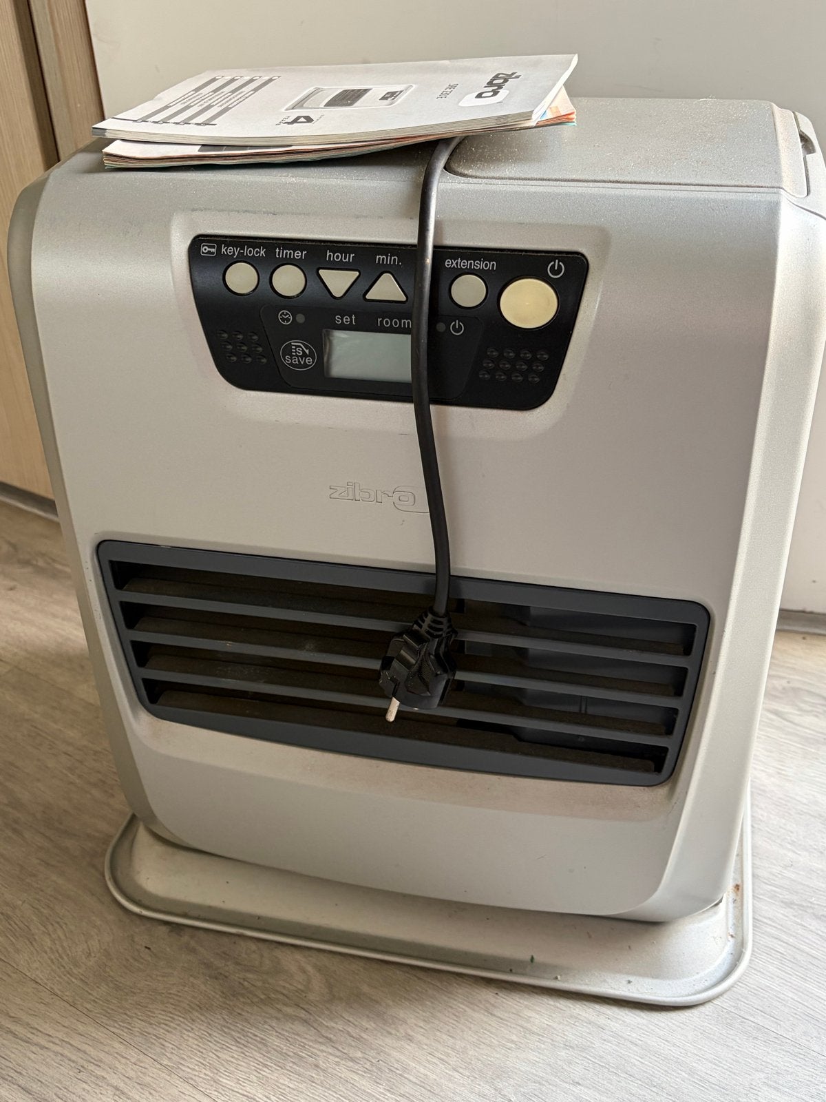 Zibro SRE 230 E Kachel - Petroleumkachel, Ophalen, 30 tot 80 cm, Gebruikt, Kachel