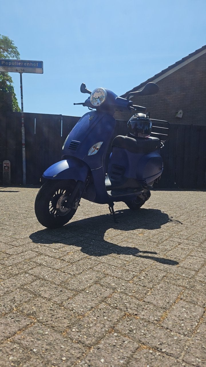 Waardepeiling btc riva, Ophalen, Zo goed als nieuw, Benzine, Maximaal 25 km/u