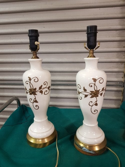 tafellampen wit met bronzen bloemen,, Ophalen of Verzenden, 'T Olde Gre-j, Info@toldegrej.nl, Endepoelstraat 20f Didam