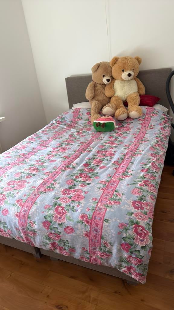 Boxpring te koop grijze kleur, Ophalen, Zo goed als nieuw, Tweepersoons